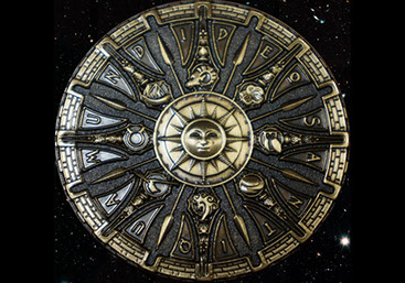 pièce très rare représentant la déesses Tyché Au dos se trouve l'inscription latine "deos antiqua mundi", qui signifie "Dieux du monde antique 